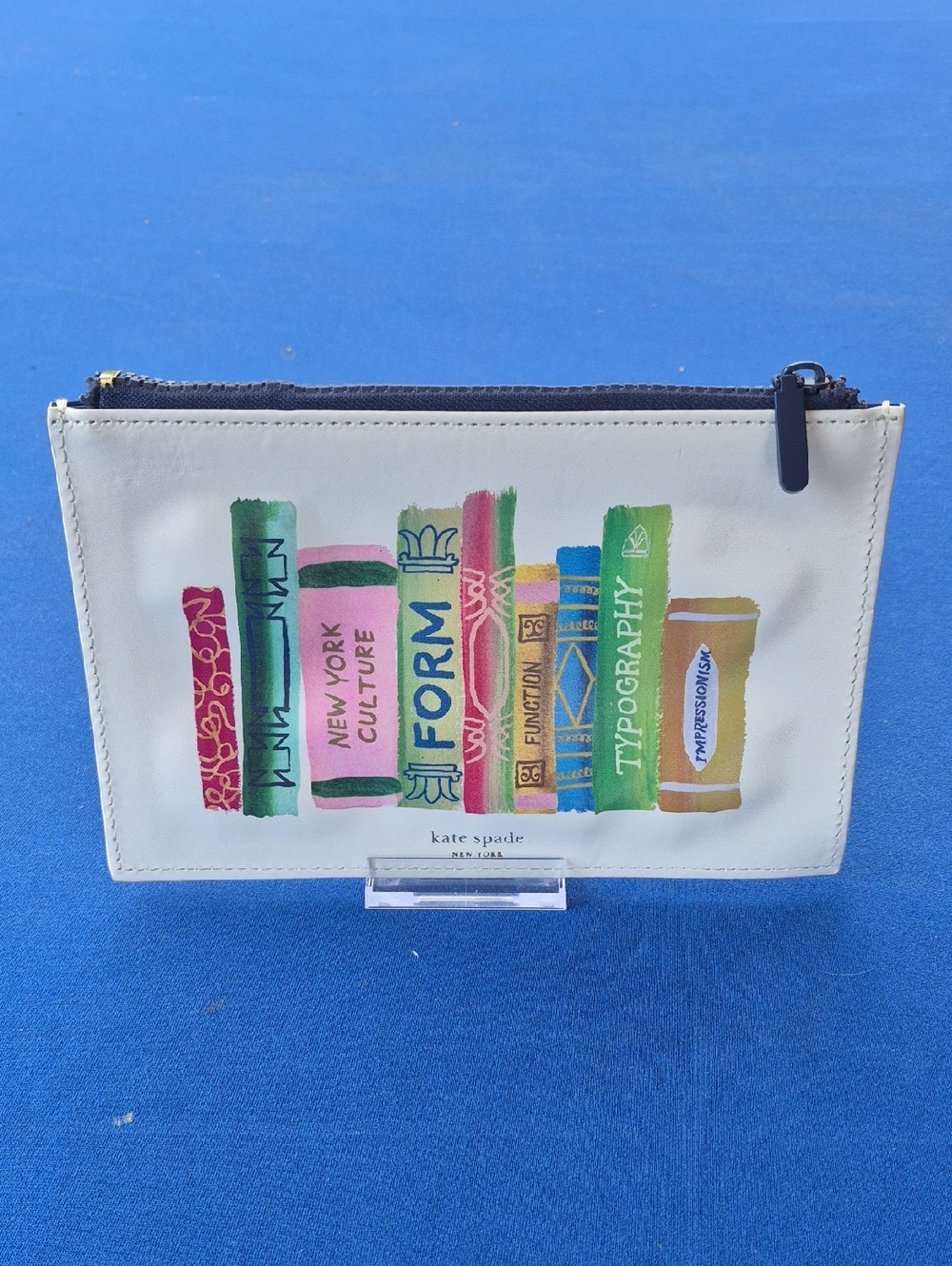 KATE SPADE 📚 Smooth Leather Flat Pouchette 📚 Liteerature Lover Print ⭐️ EUC/LN